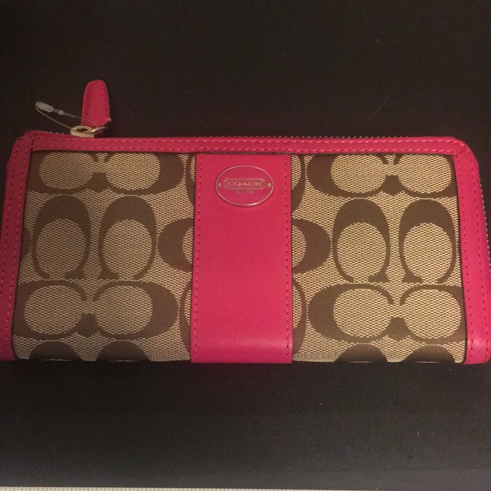 Fuchsia wallet